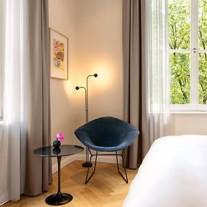 Deluxe Zimmer mit Kingsize-Bett